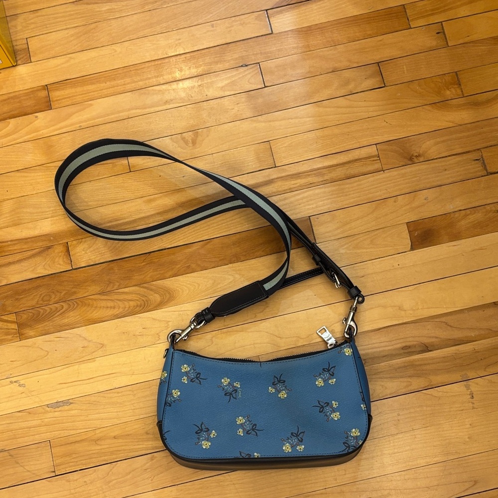 Coach Teal and Yellow Floral Crossbody Bag - Picture 5 of 10